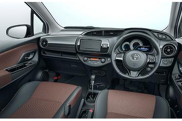 
								TOYOTA VITZ HYBRID F full									